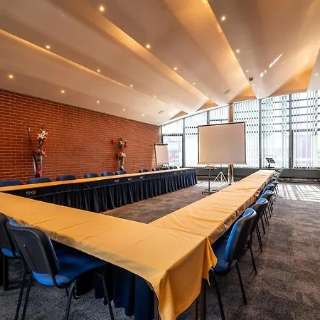 エクスポ ホテル