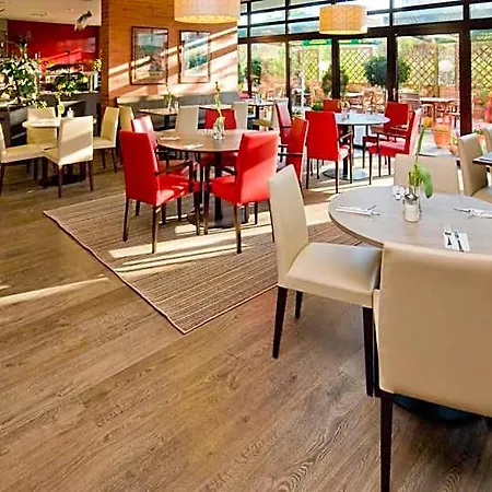 Expo Hotell 4*