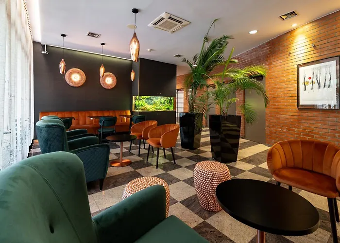 Expo Hotel