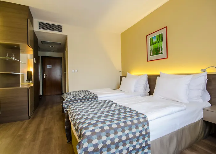 Expo Hotel