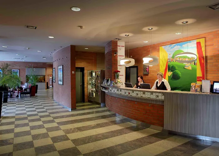 Hotel Expo 4*
